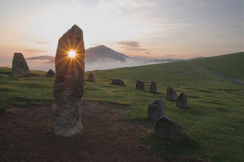 cromlechs